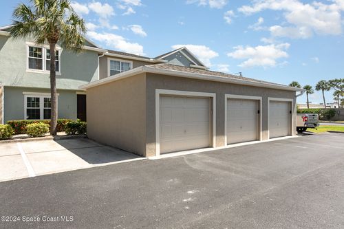 56 Calcutta Ct, Melbourne, FL, 32903-1800 | Card Image