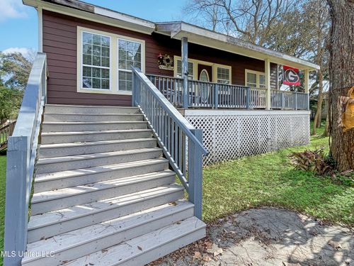 316 Santini St, Biloxi, MS, 39530-1913 | Card Image