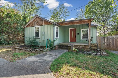 233 W Ash St, Fayetteville, AR, 72703-2506 | Card Image