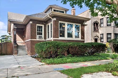 5812 N Fairfield Ave, Chicago, IL, 60659-3906 | Card Image