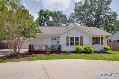 2401 Bonita Dr Sw, Huntsville, AL, 35801-3908 | Card Image
