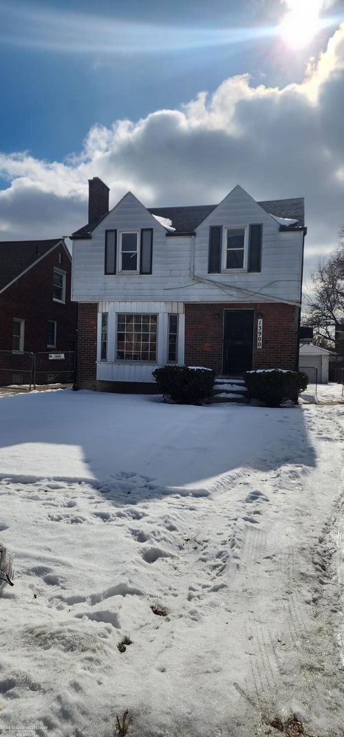 13900 Bringard Dr, Detroit, MI, 48205-1284 | Card Image
