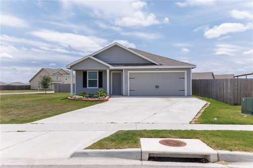 13245 Wrangler St, Robstown, TX, 78380-1306 | Card Image