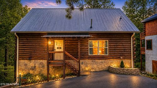 1622 Misty Hollow Way, Gatlinburg, TN, 37738 | Card Image