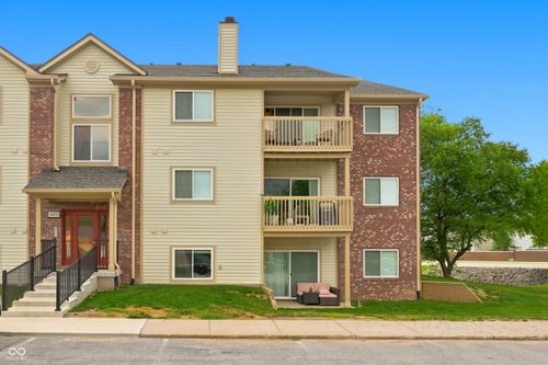 2-12515 Timber Creek Dr, Carmel, IN, 46032-7526 | Card Image