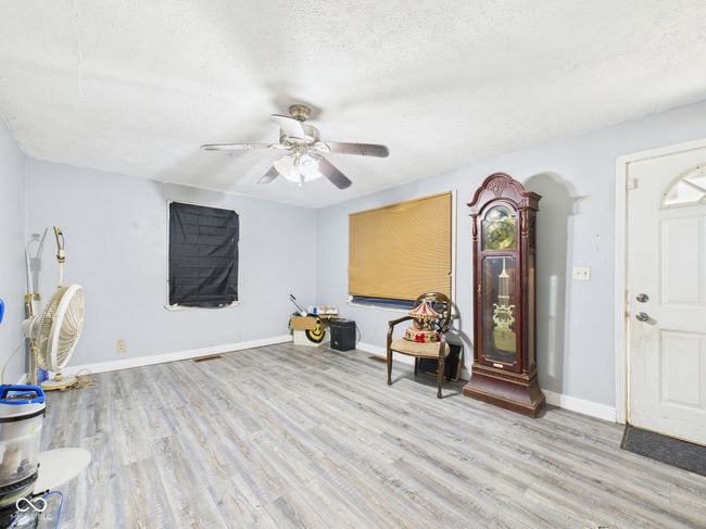 306 W Clyde St, House other with 3 bedrooms, 2 bathrooms and null parking in Frankton IN | Image 4