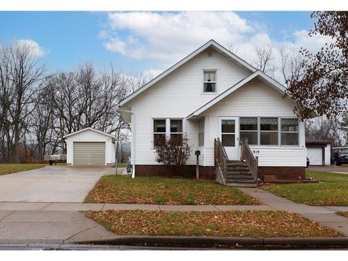 315 12th Avenue, Menomonie, WI, 54751 | Card Image