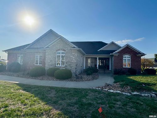 2801 17th St, Marion, IL, 62959-5071 | Card Image