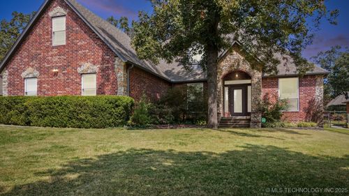 121 New Haven St, Catoosa, OK, 74015-5988 | Card Image