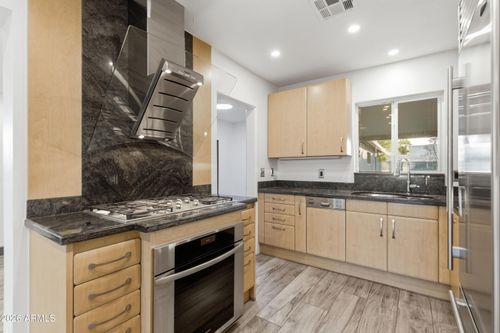 3402 N 26th Pl, Phoenix, AZ, 85016-7436 | Card Image