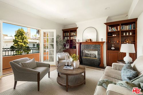 ph400-1707 Malcolm Ave, Los Angeles, CA, 90024-5857 | Card Image