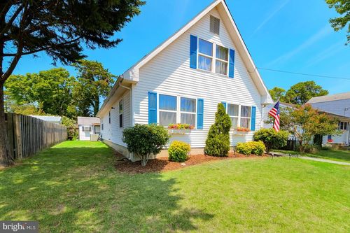 37417 4th St, REHOBOTH BEACH, DE, 19971-3624 | Card Image