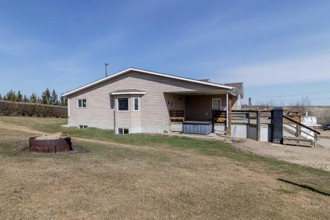 35175 Range Road 230, Home with 4 bedrooms, 2 bathrooms and 6 parking in Rural Red Deer County AB | Image 29