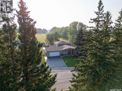 11 Maple Pl, House other with 5 bedrooms, 3 bathrooms and null parking in Birch Hills SK | Image 1