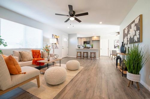 722 Osage St, Spring Valley, CA, 91977-5516 | Card Image