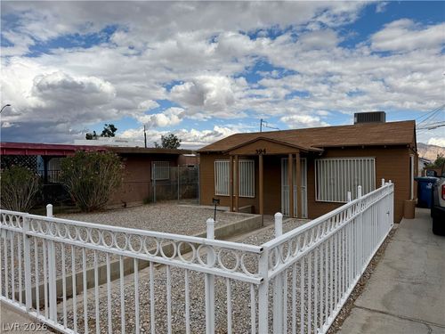 394 N 15th St, Las Vegas, NV, 89101-4180 | Card Image