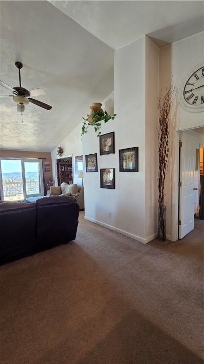 198 Cambria Hill Dr, Townhouse with 2 bedrooms, 2 bathrooms and 2 parking in Tarentum PA | Image 10