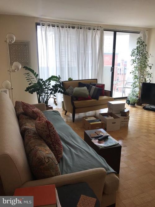 apt-614-224 W Rittenhouse Sq, PHILADELPHIA, PA, 19103-5741 | Card Image