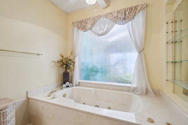 4212 Sw Loop 820, House other with 5 bedrooms, 4 bathrooms and null parking in Fort Worth TX | Image 22