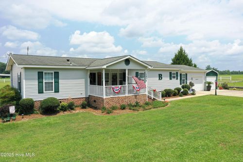 1212 S Creek Rd, Orrum, NC, 28369-9061 | Card Image