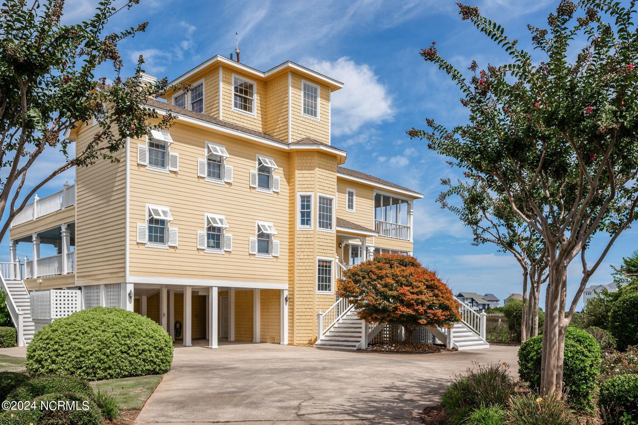 Spinnaker Dr, Manteo, NC 27954
