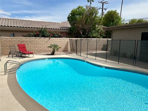 apt-3-74443 Driftwood Dr, Palm Desert, CA, 92260-4421 | Card Image