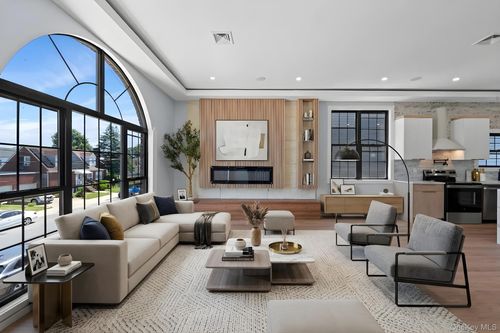 21823 138th Avenue, New York, NY, 11413 | Card Image