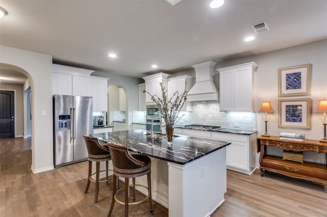 9724 Mountain Laurel Trl, House other with 4 bedrooms, 4 bathrooms and null parking in Crowley TX | Image 11