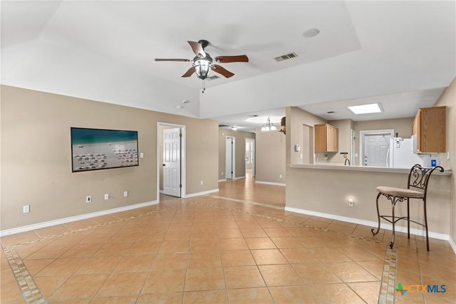2153 Keystone Dr, House other with 3 bedrooms, 3 bathrooms and null parking in New Braunfels TX | Image 9