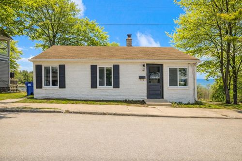446 N Powers St, Port Washington, WI, 53074-1609 | Card Image