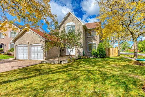 1397 Helen Crt, Oakville, ON, L6L6J9 | Card Image