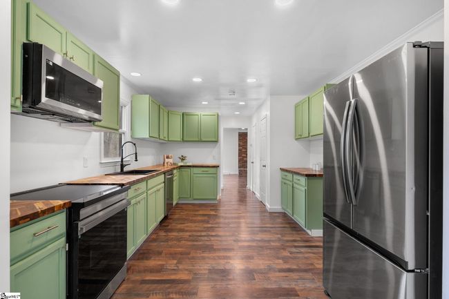 127 Robinwood Ln, House other with 3 bedrooms, 3 bathrooms and 2 parking in Pelzer SC | Image 4