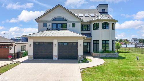 32824 N River Rd, Harrison Township, MI, 48045-1490 | Card Image