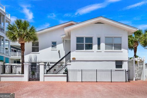 4 13th Lane, Tybee Island, GA, 31328 | Card Image