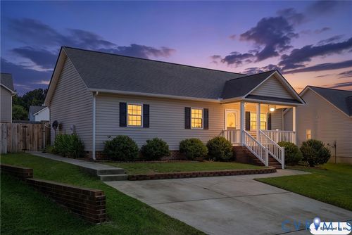 618 Yellowstone Dr, Hopewell, VA, 23860-3032 | Card Image