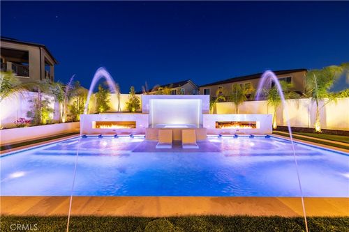 28618 Bloom Ln, Saugus, CA, 91350-5868 | Card Image