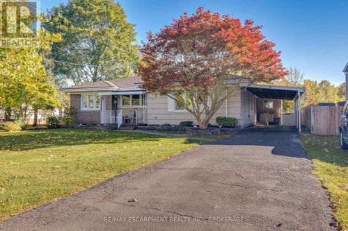 818 Broadway Avenue, Welland (Coyle Creek), ON, L3C5M8 | Card Image