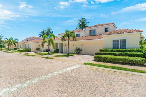 526 Commons Dr, Palm Beach Gardens, FL, 33418-3984 | Card Image
