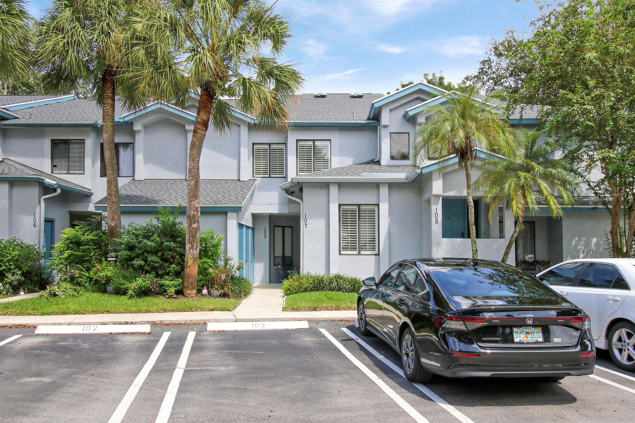 Harbour Pointe Way, Greenacres, FL 33413
