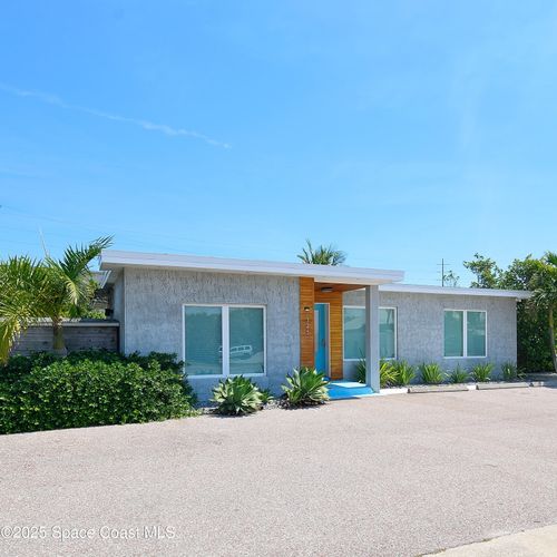 325 N Orlando Ave, Cocoa Beach, FL, 32931-2918 | Card Image