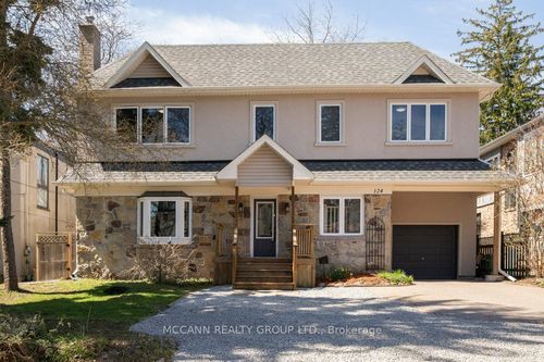 124 Scarboro Cres, Scarborough, ON, M1M2J4 | Card Image
