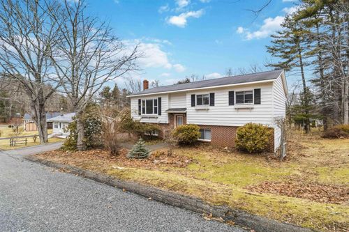 21 Albert St, Bridgewater, NS, B4V1G5 | Card Image