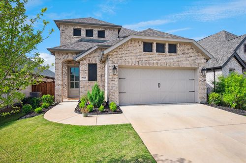 9324 Winding Creek Dr, Oak Point, TX, 75068-2306 | Card Image