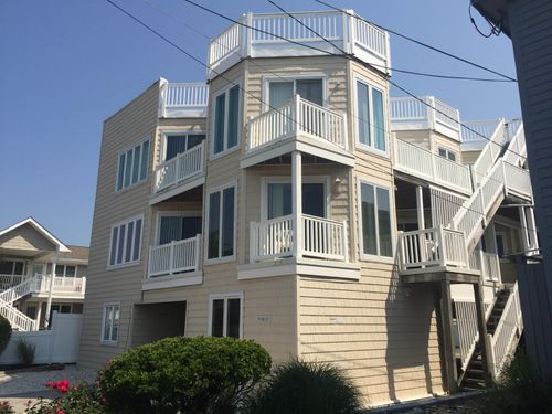 407 36th St S, Brigantine, NJ, 08203-1552 | Card Image