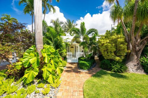 915 Washington St, Key West, FL, 33040-4752 | Card Image