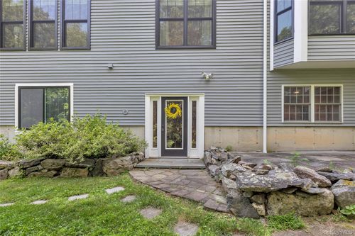 lowr-level-22 Lauro Ridge Ct, Mahopac, NY, 10541-2011 | Card Image