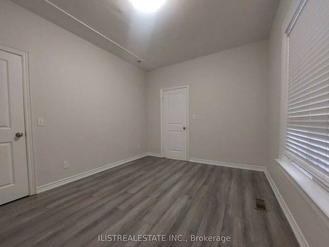 222 Athol St E, House other with 5 bedrooms, 3 bathrooms and 6 parking in Oshawa ON | Image 9