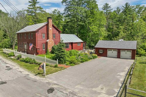 38 Water St, Bradford, NH, 03221-3318 | Card Image