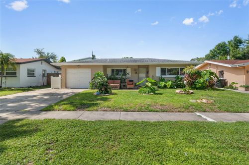 2518 Keene Park Dr, Largo, FL, 33771-1820 | Card Image