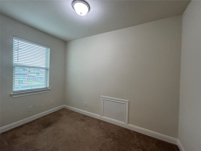 Bedroom #4 | Image 19